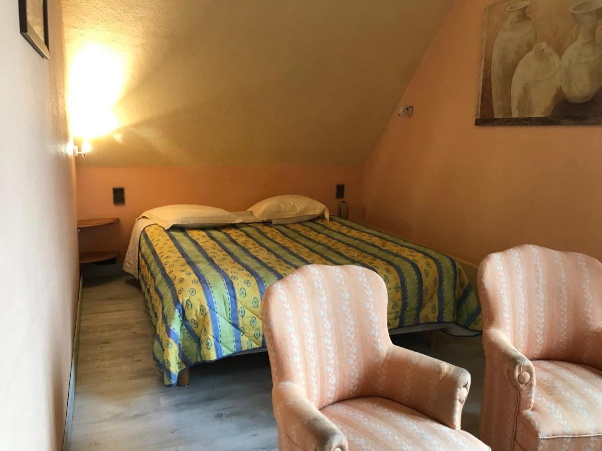 Logis Hotel & Restaurant - Auberge De La Foret Hazebrouck Exteriör bild